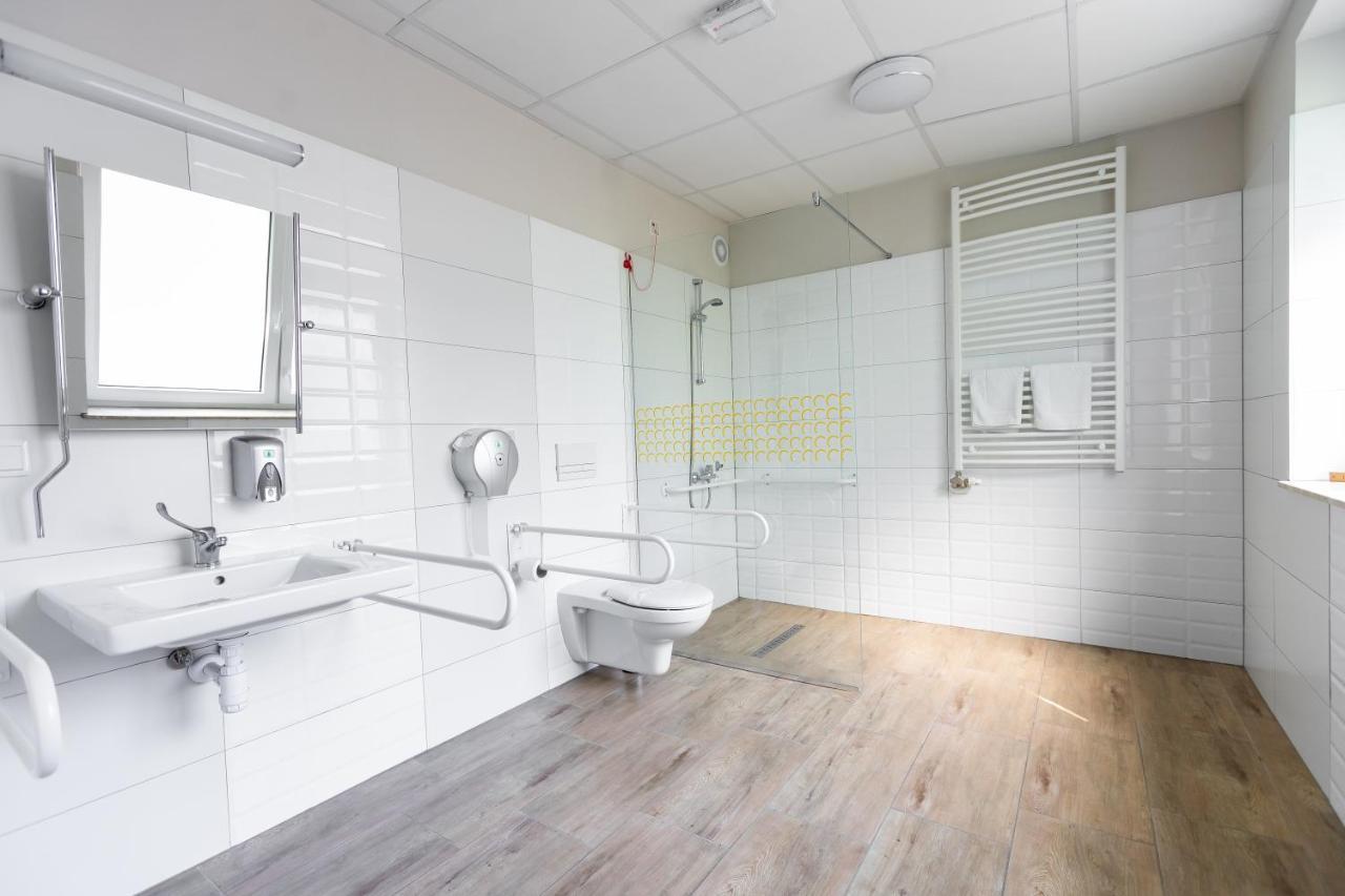Centrum Rehabilitacji Spolecznej I Zawodowej Zaz Sloneczne Wzgorze تارنوف المظهر الخارجي الصورة